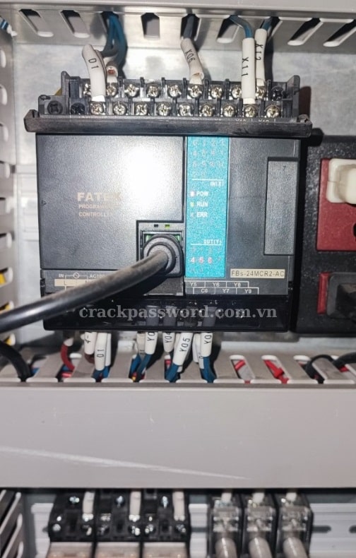 crack-pass-plc-fatek-FBS-24MCR2